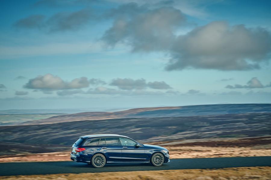  Mercedes-AMG C43 4Matic Estate (S205) 2018 года  (UK) (фото 27 из 40)
